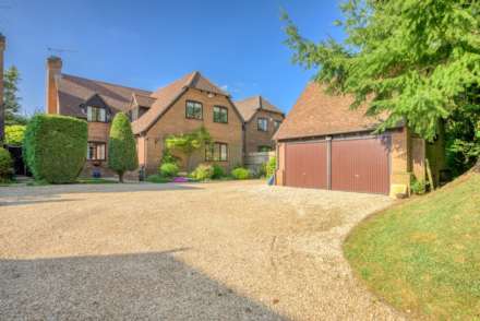 Shepherds Lane, Caversham Heights, Image 1
