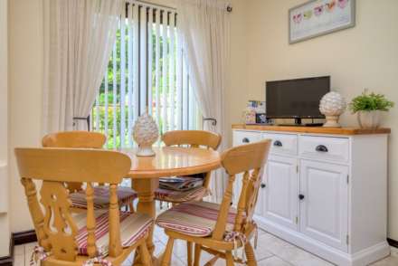 Shepherds Lane, Caversham Heights, Image 17