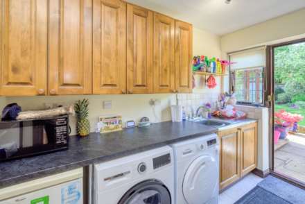 Shepherds Lane, Caversham Heights, Image 19