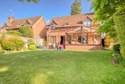 Shepherds Lane, Caversham Heights, Image 2