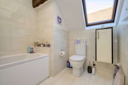 Shepherds Lane, Caversham Heights, Image 23