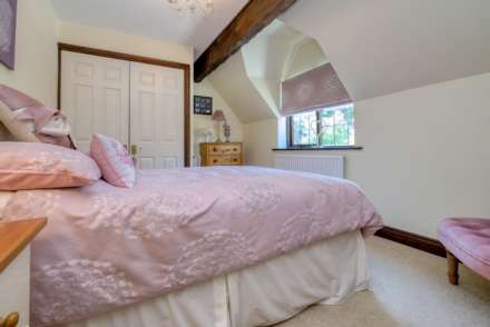 Shepherds Lane, Caversham Heights, Image 25