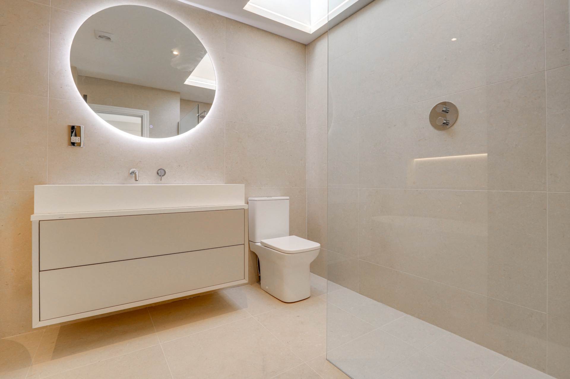 Oakley Road, Caversham Heights, Reading, Image 22