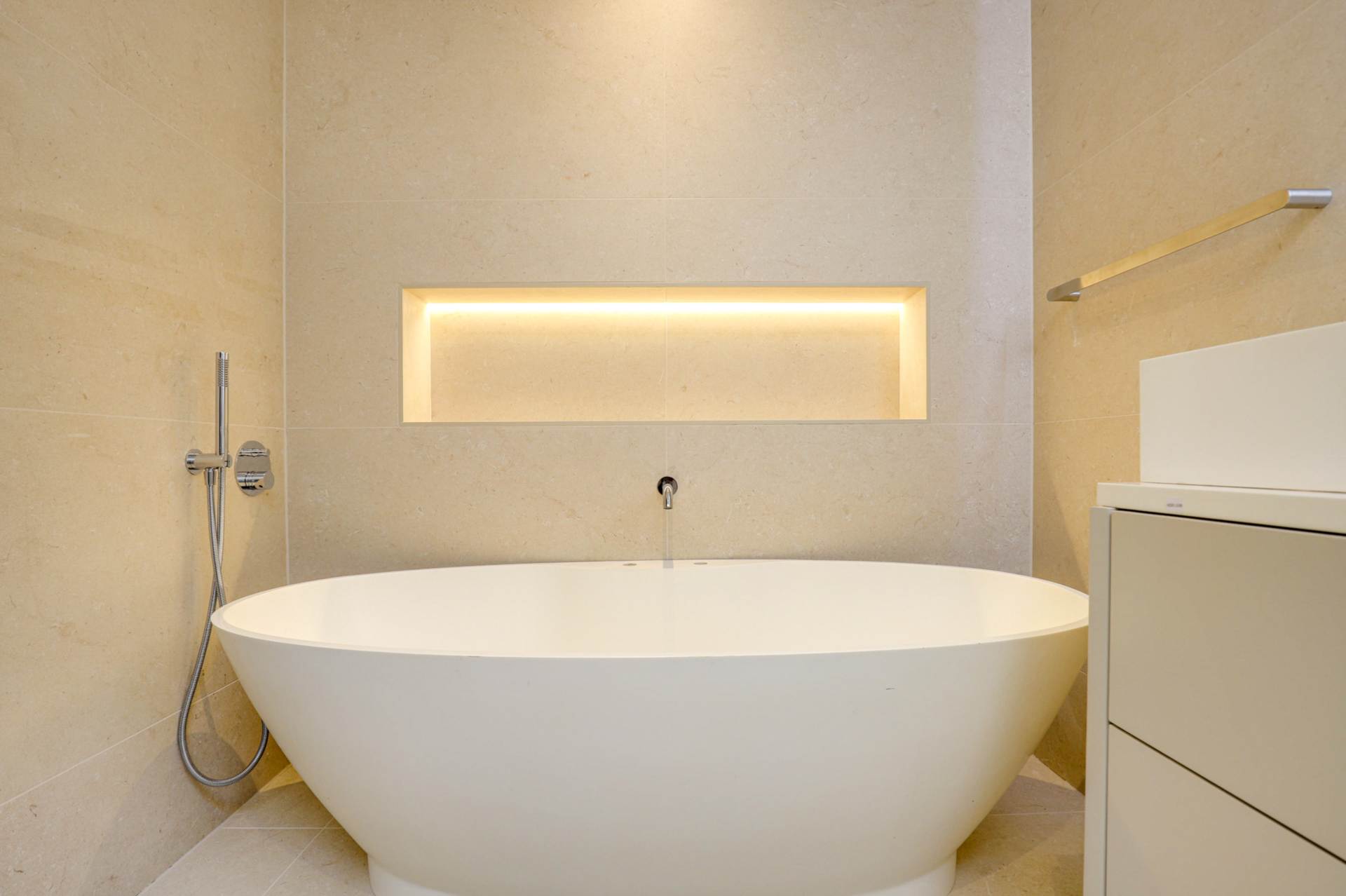 Oakley Road, Caversham Heights, Reading, Image 26