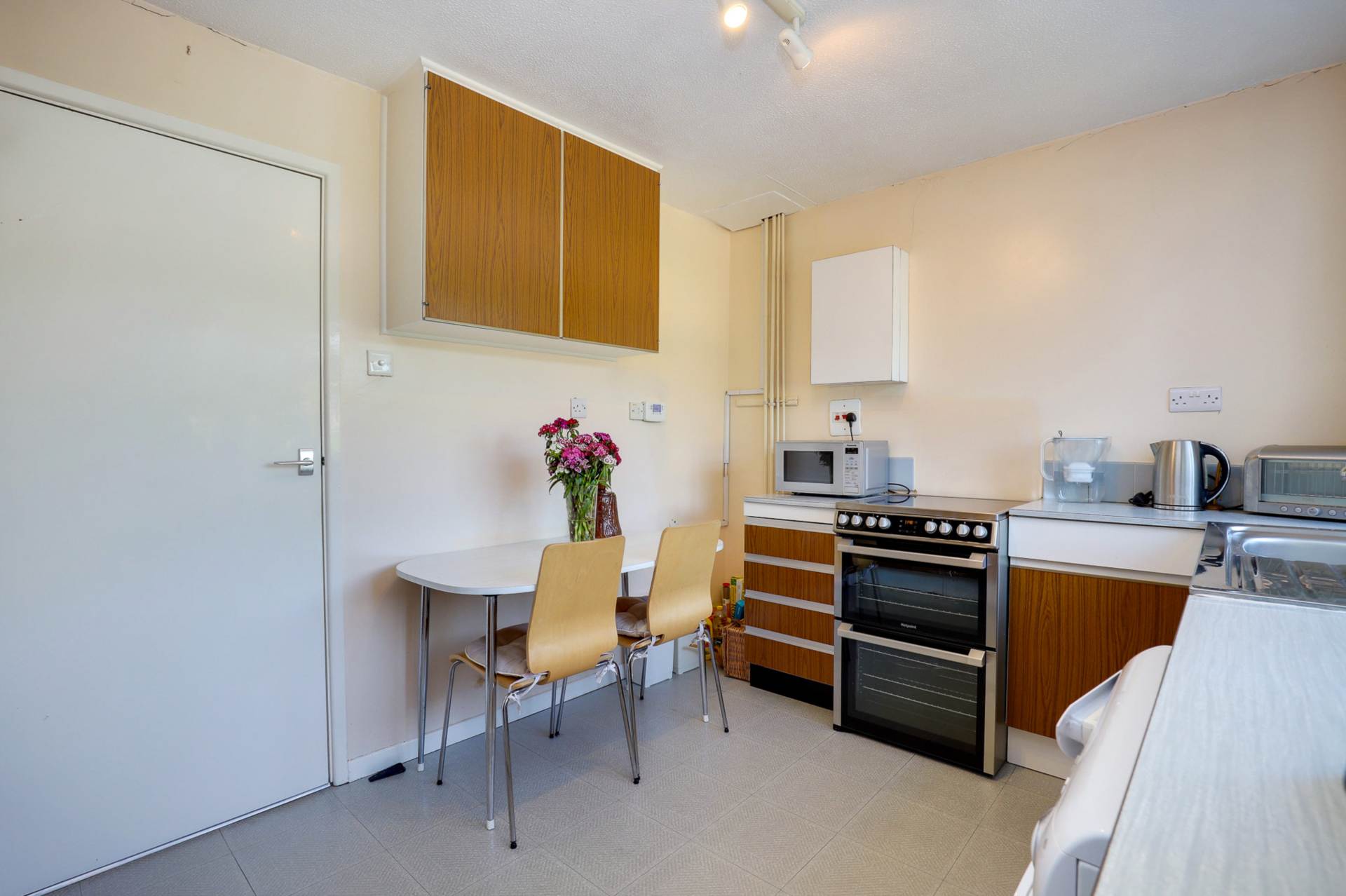 Pendennis Avenue, Reading, Image 7