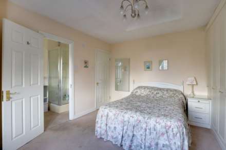 Hunters Chase, Reading, Image 16