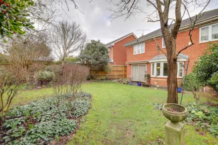 Hunters Chase, Reading, Image 24