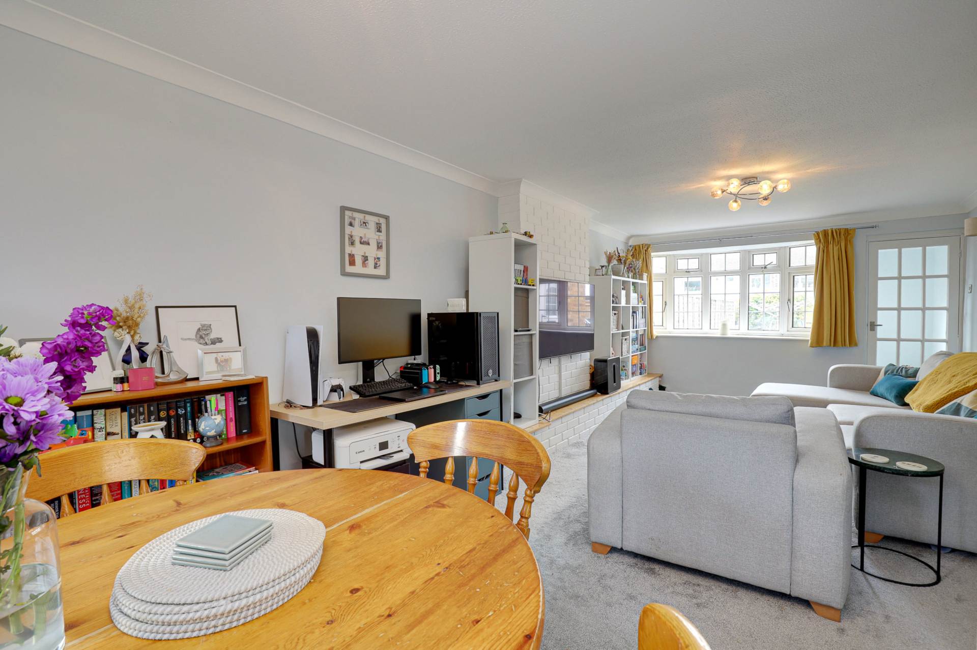 Hertford Close, Caversham Park Village, Image 13