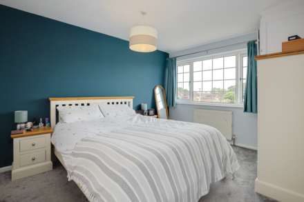 Hertford Close, Caversham Park Village, Image 7