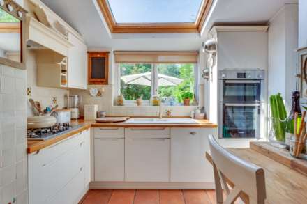 Kidmore Road, Caversham Heights, Reading, Image 17