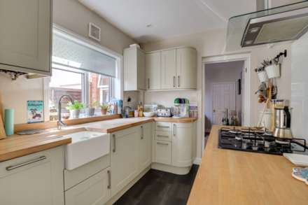 Westfield Road, Caversham, Image 7