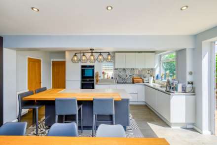 Kidmore Road, Caversham Heights, Image 11