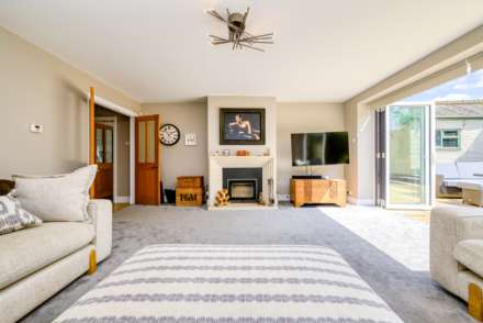 Kidmore Road, Caversham Heights, Image 21
