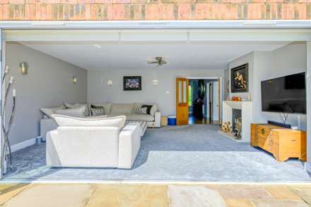Kidmore Road, Caversham Heights, Image 23