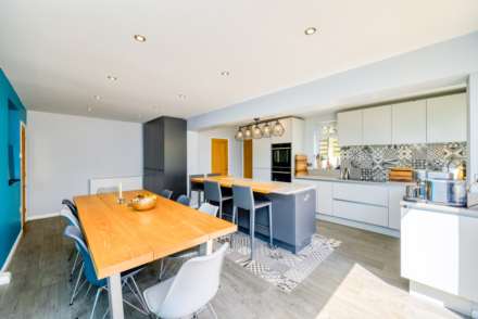 Kidmore Road, Caversham Heights, Image 4