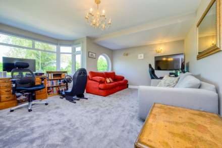 Kidmore Road, Caversham Heights, Image 6