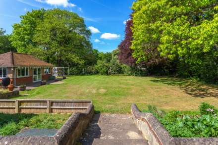 St Peters Avenue, Caversham Heights, Image 5