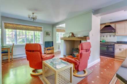 St Peters Avenue, Caversham Heights, Image 6