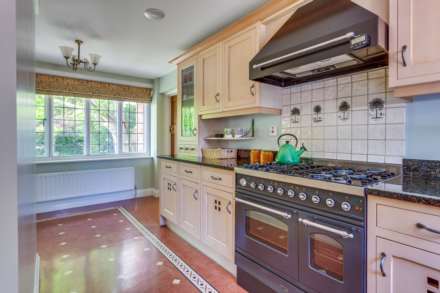 St Peters Avenue, Caversham Heights, Image 7