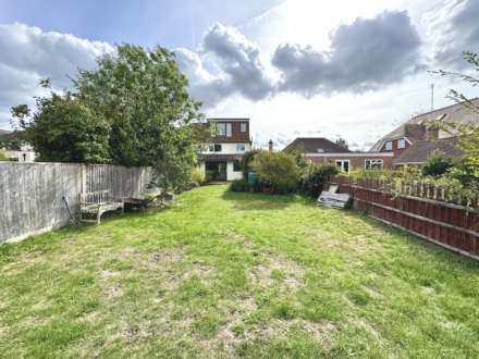 Highdown Avenue, Emmer Green, Image 26