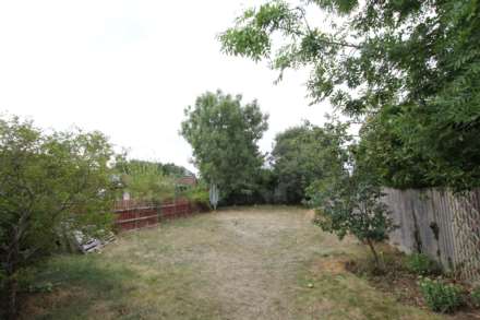 Highdown Avenue, Emmer Green, Image 7