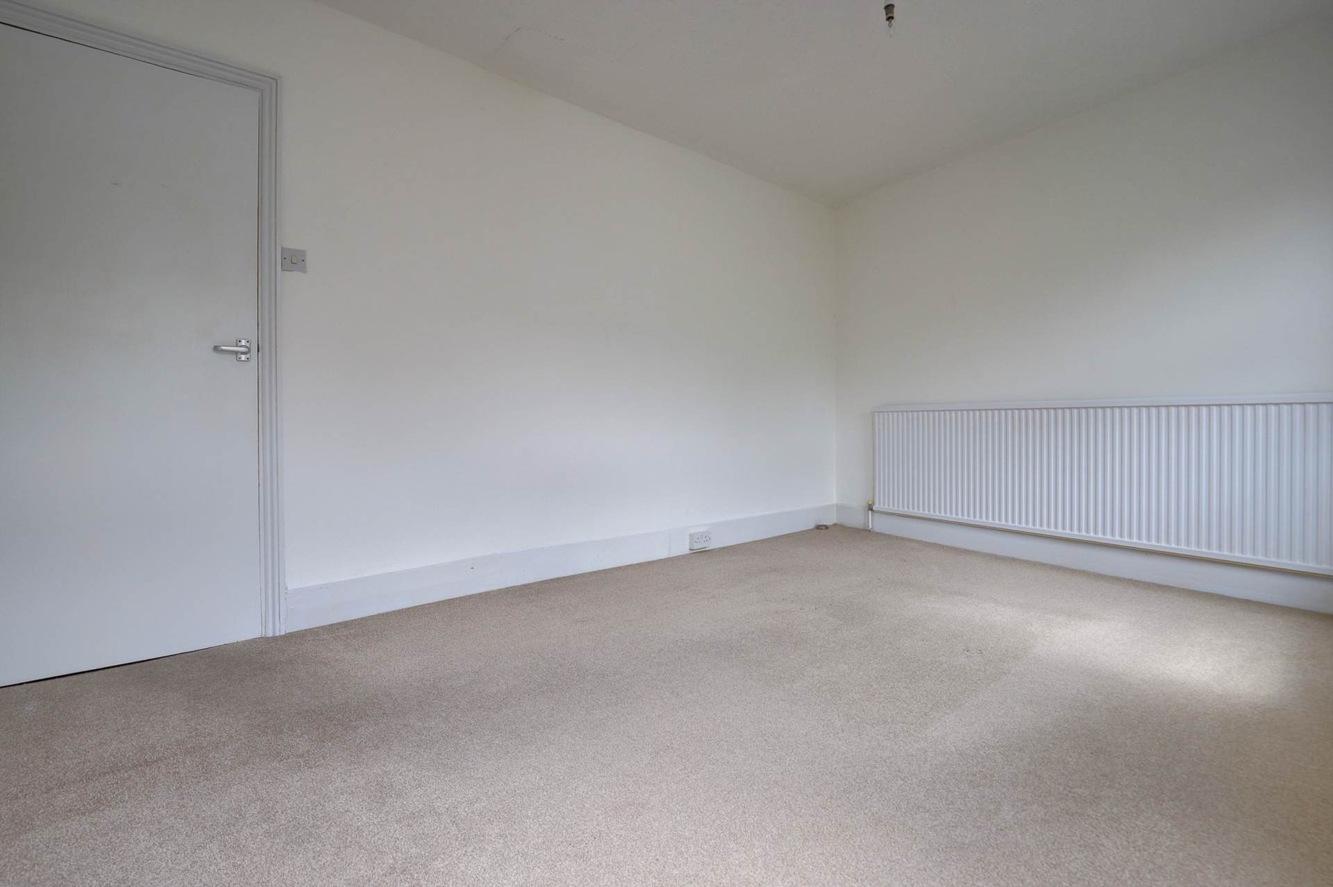 Cardiff Road, Reading, Image 19