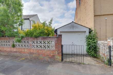 Cardiff Road, Reading, Image 23