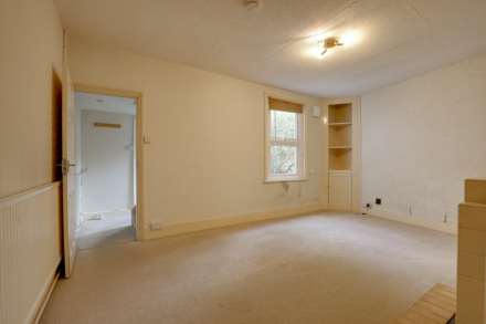 Cardiff Road, Reading, Image 4