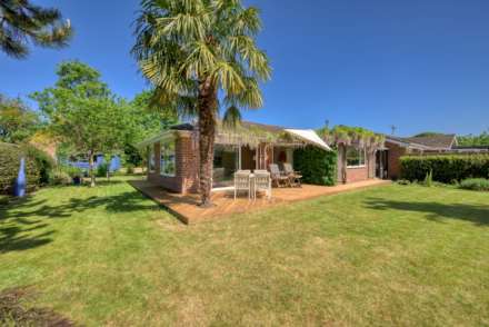 Ashcroft Close, Caversham Heights, Reading, Image 1