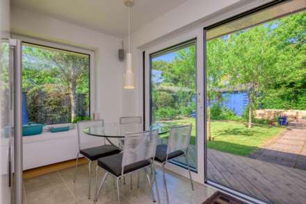 Ashcroft Close, Caversham Heights, Reading, Image 10