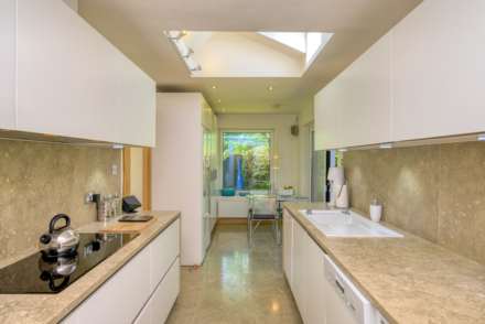 Ashcroft Close, Caversham Heights, Reading, Image 3