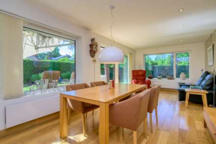 Ashcroft Close, Caversham Heights, Reading, Image 5