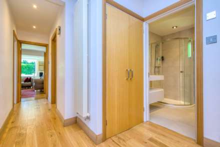 Ashcroft Close, Caversham Heights, Reading, Image 6