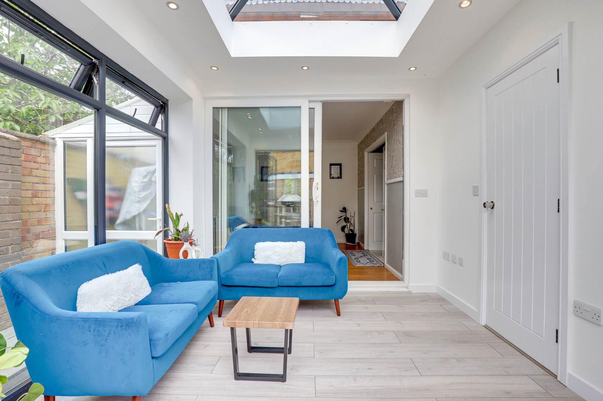 Douglas Road, Reading, Image 20