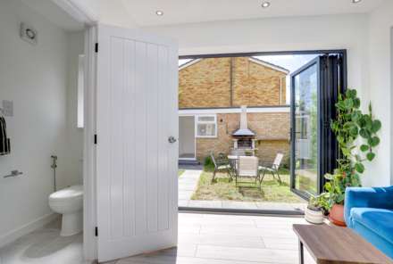 Douglas Road, Reading, Image 17