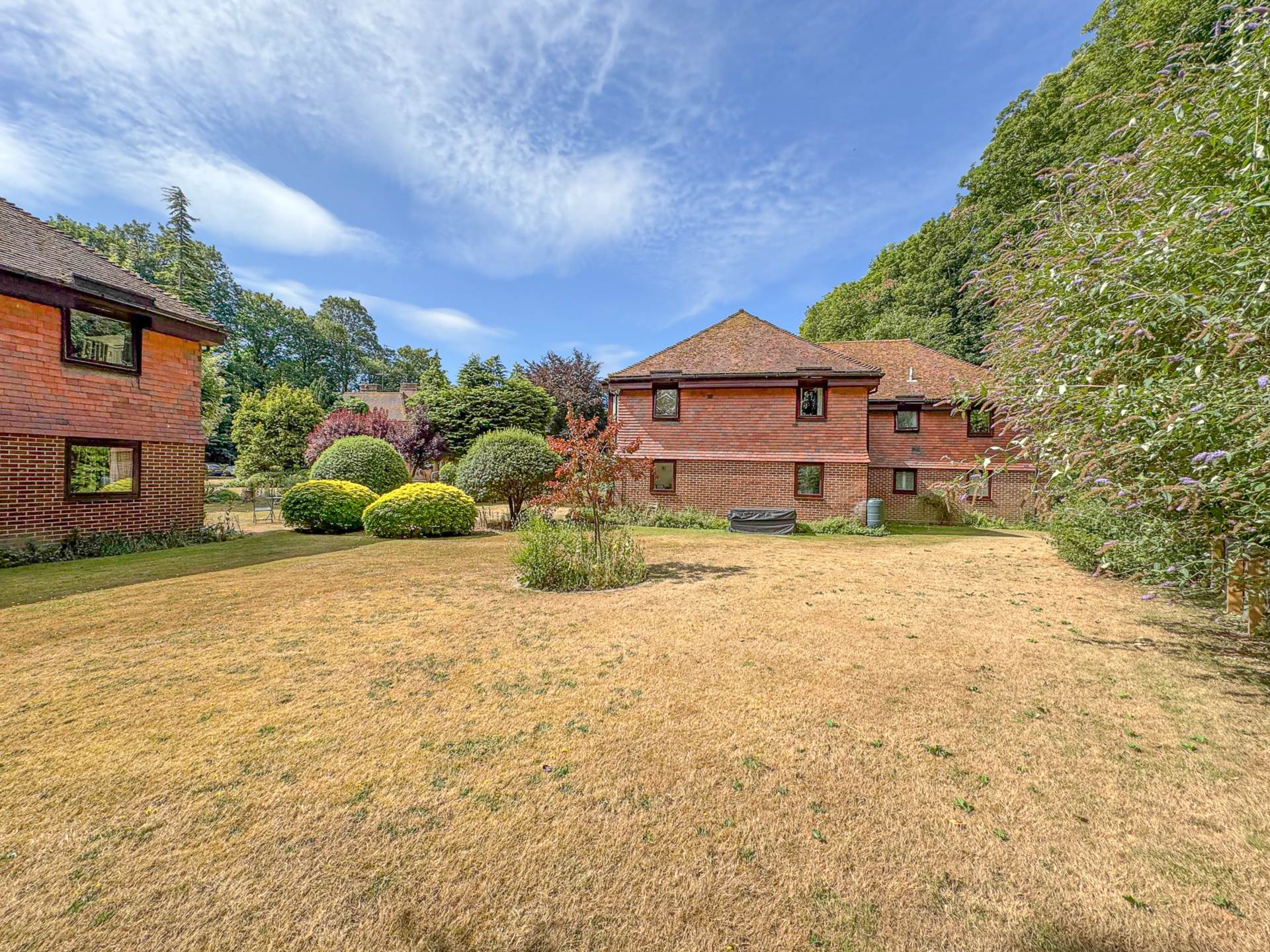 Woodrow Court, Caversham, Image 2
