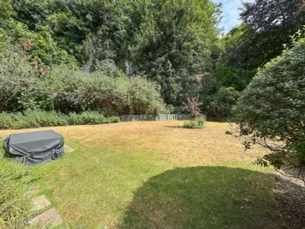 Woodrow Court, Caversham, Image 15