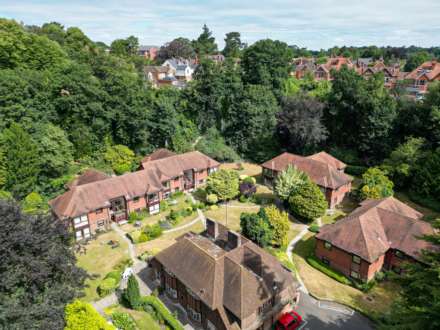 Woodrow Court, Caversham, Image 16