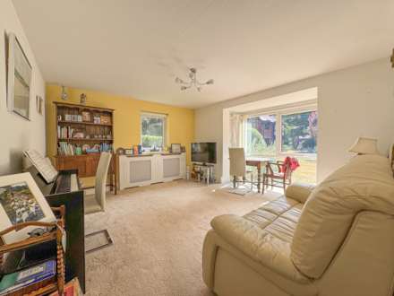 Woodrow Court, Caversham, Image 3