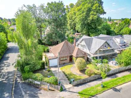 Wincroft Road, Caversham Heights