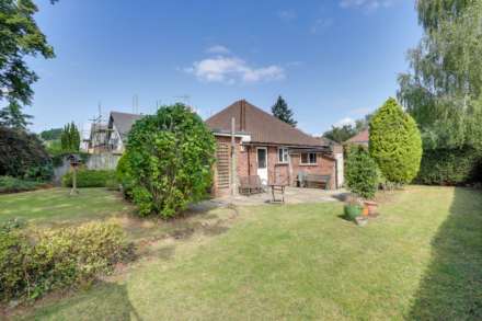 Wincroft Road, Caversham Heights, Image 2