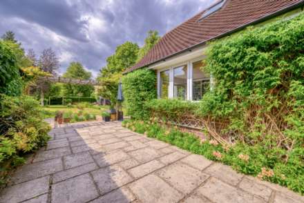 River Road, Caversham Heights, Reading, Image 26