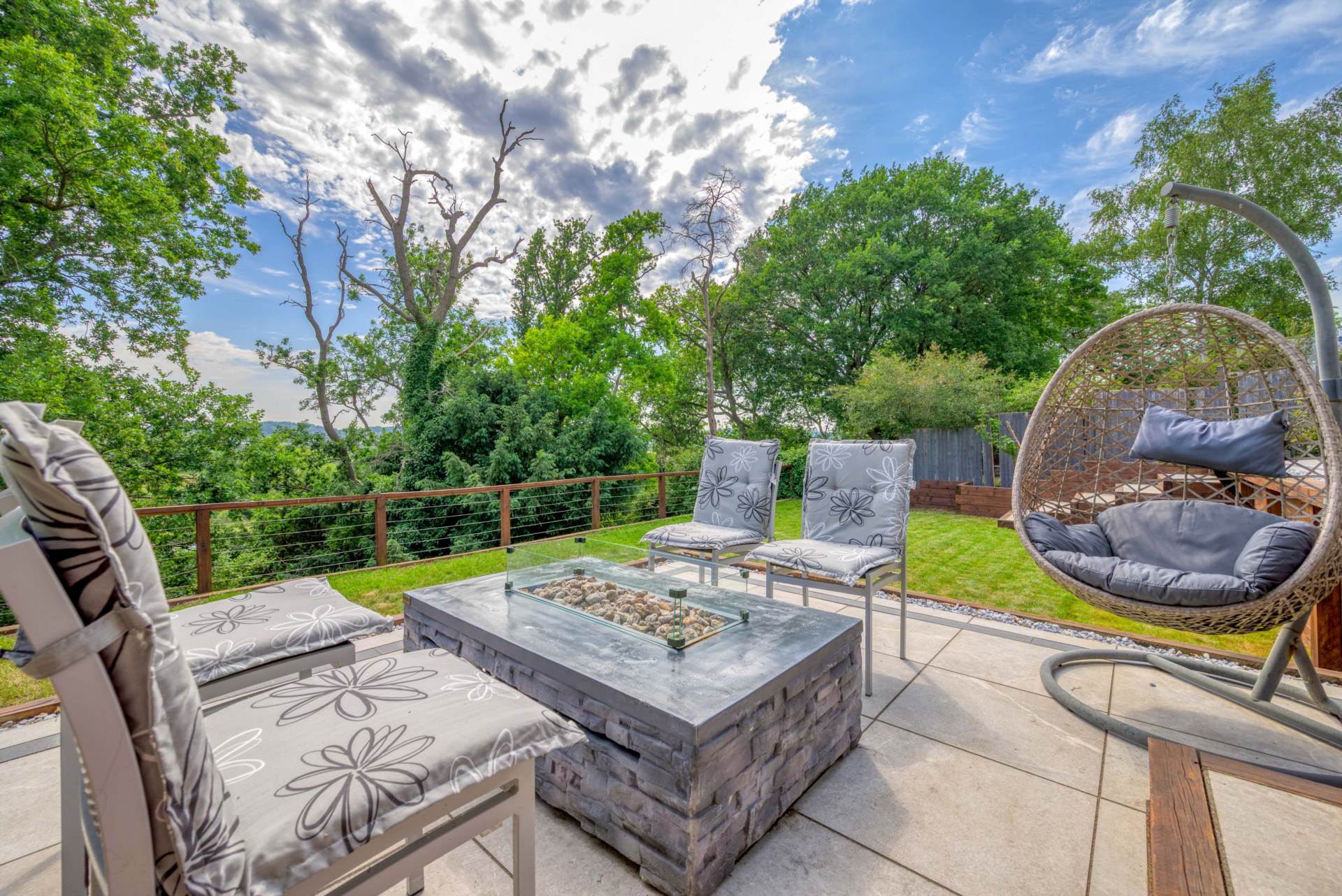 Ridge Hall Close, Caversham, Image 36