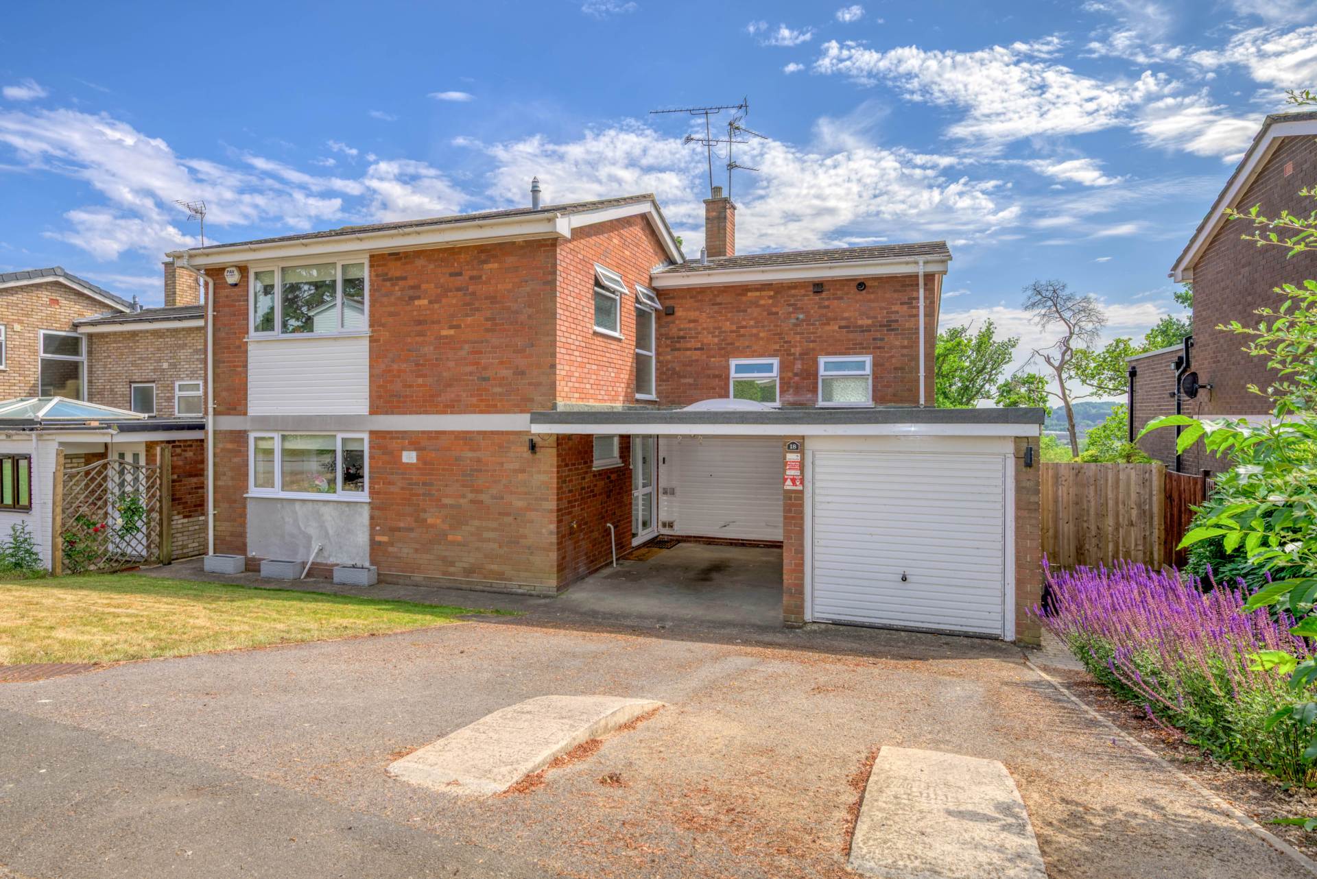 Ridge Hall Close, Caversham, Image 39