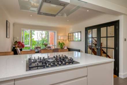Ridge Hall Close, Caversham, Image 10