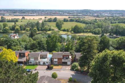 Ridge Hall Close, Caversham, Image 2