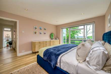 Ridge Hall Close, Caversham, Image 28