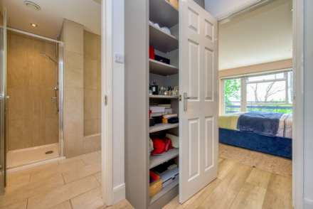 Ridge Hall Close, Caversham, Image 30
