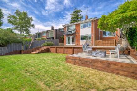 Ridge Hall Close, Caversham, Image 34