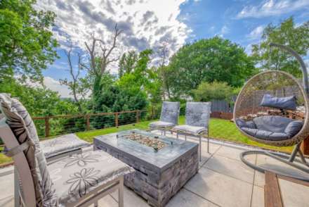 Ridge Hall Close, Caversham, Image 36